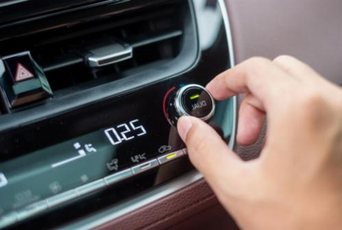 Come scegliere la corretta spazzola tergicristallo per la tua auto